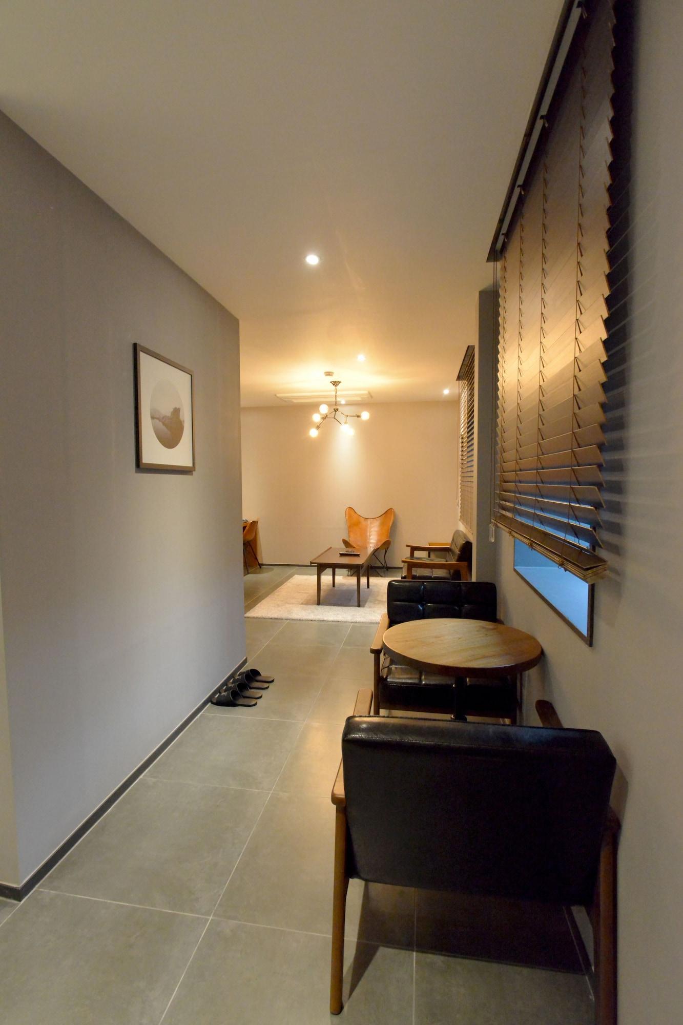 Brown Dot Hotel Changwon Exteriör bild