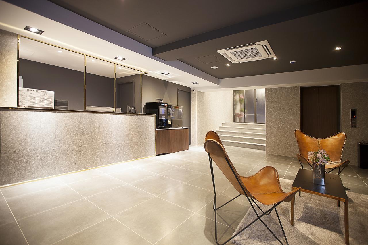 Brown Dot Hotel Changwon Exteriör bild